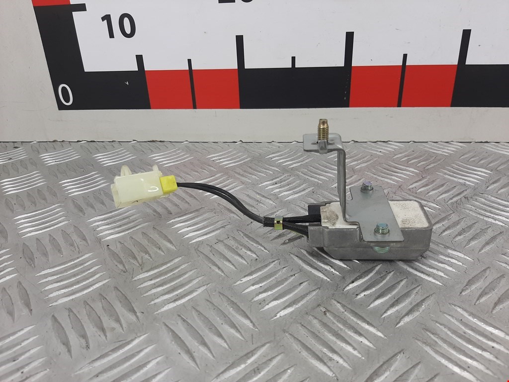 Реле топливного насоса INFINITI M 2005-2010