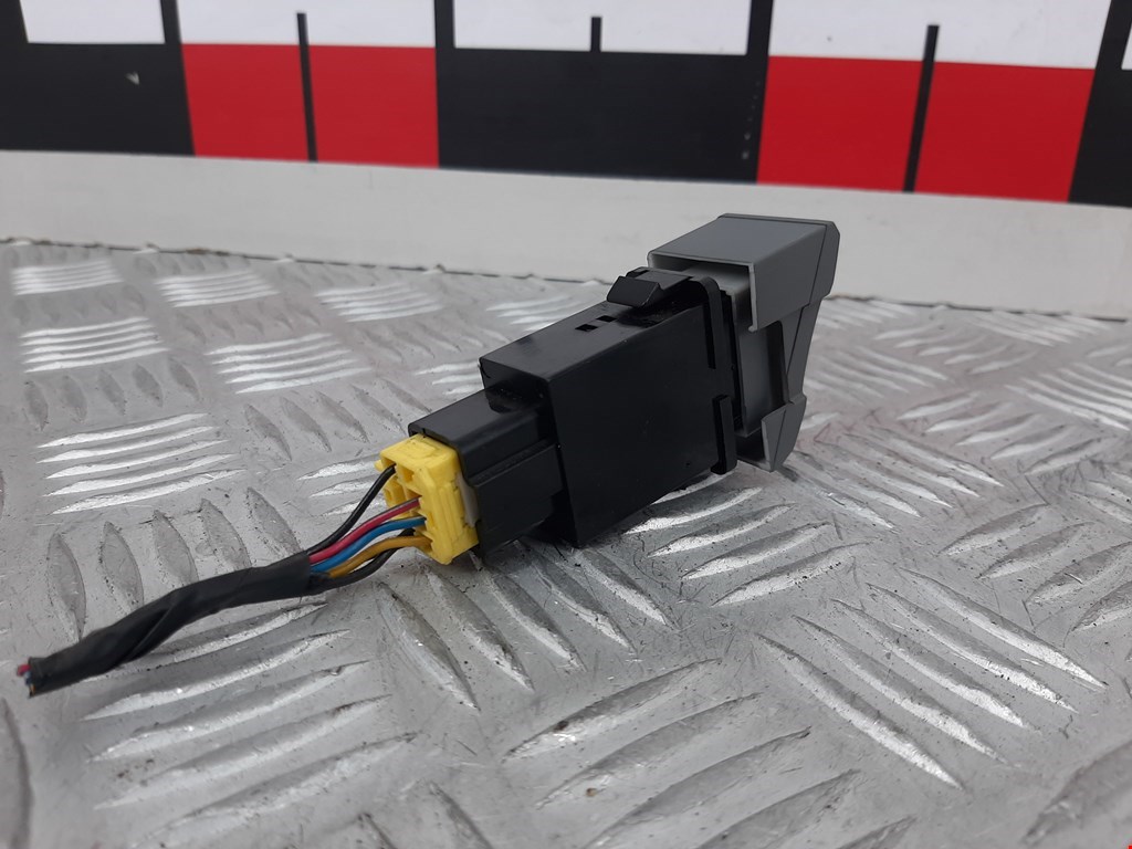 Кнопка антипробуксовочной системы KIA Carens 1999-2002