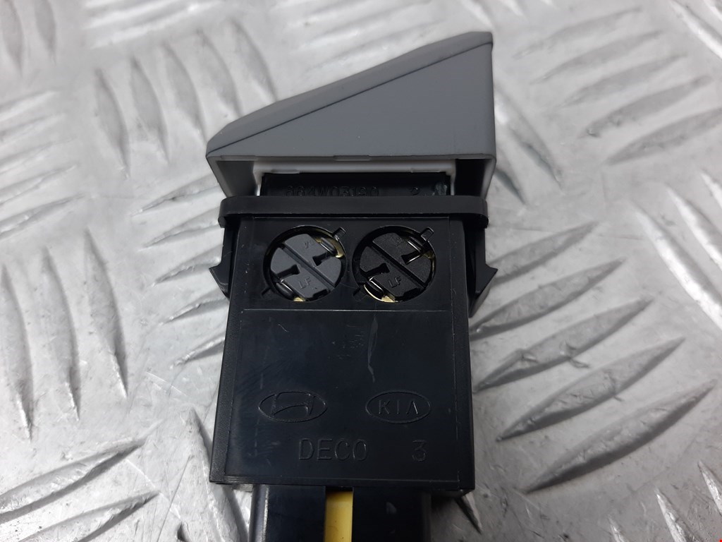 Кнопка антипробуксовочной системы KIA Carens 1999-2002