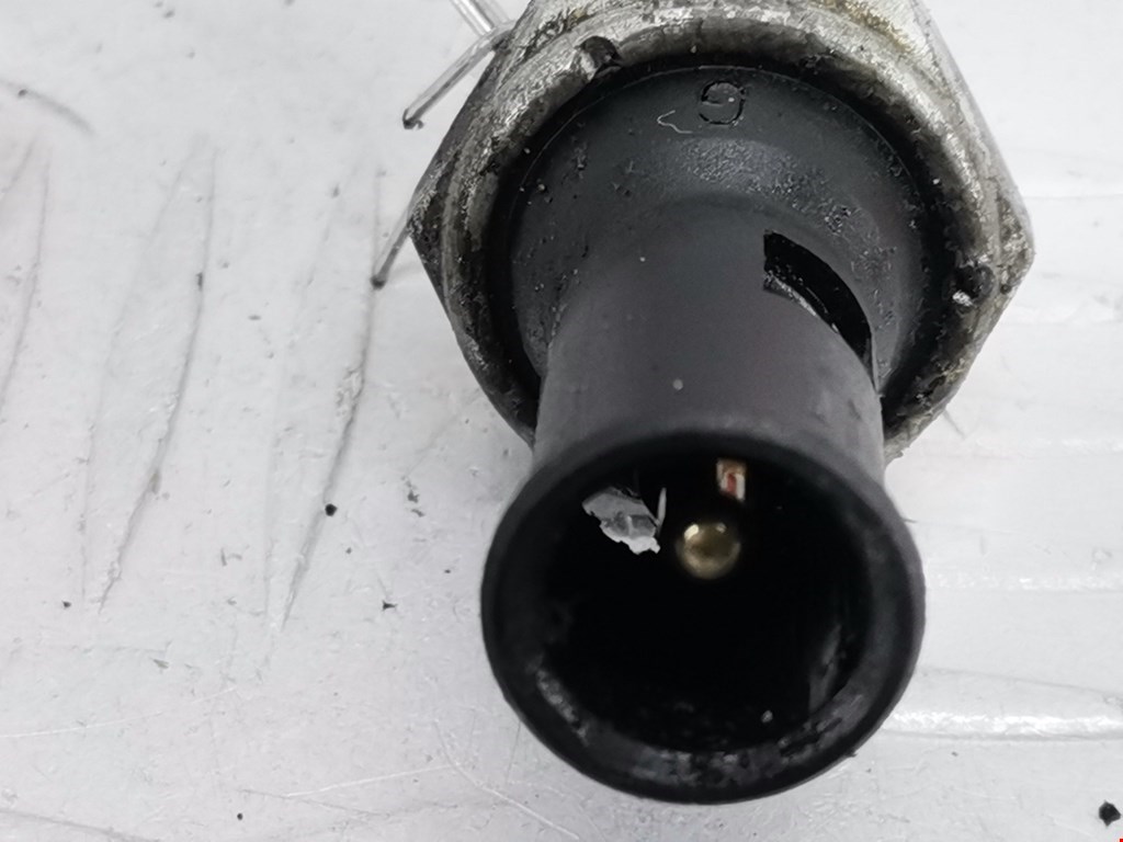 Датчик давления масла VOLVO 960 1990-1996