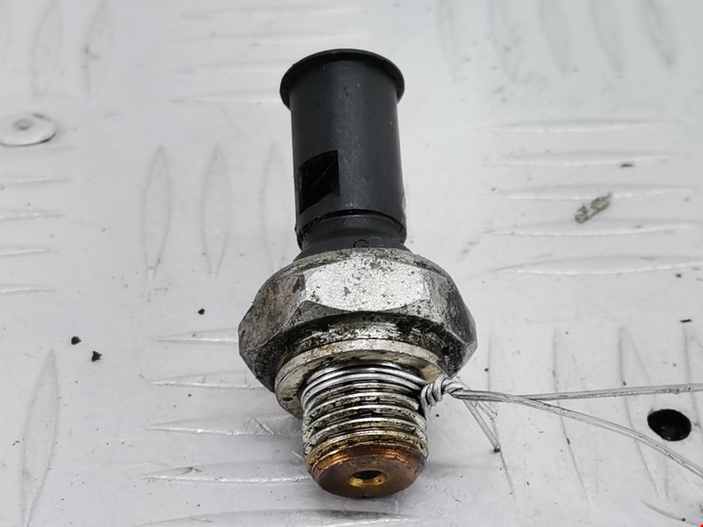 Датчик давления масла VOLVO 960 1990-1996