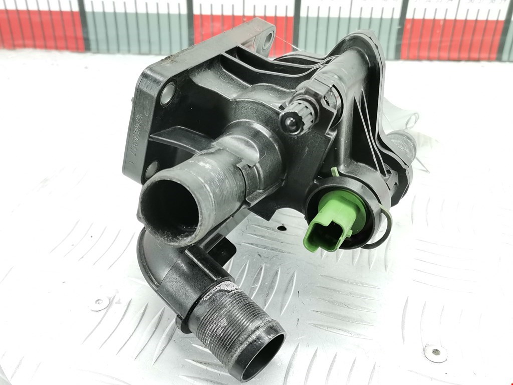 Корпус термостата FORD Focus III 2011-2019