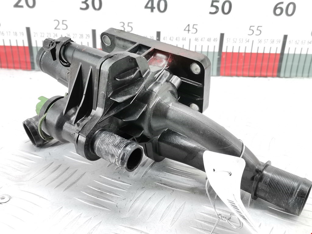 Корпус термостата FORD Focus III 2011-2019