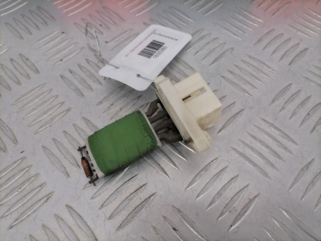 Сопротивление печки (резистор отопителя) Ford Fiesta 5 (2002-2008)