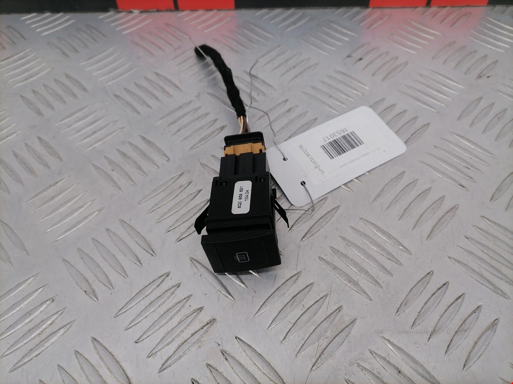 Кнопка подогрева (обогрева) заднего стекла Volkswagen Polo 4 (2001-2009)