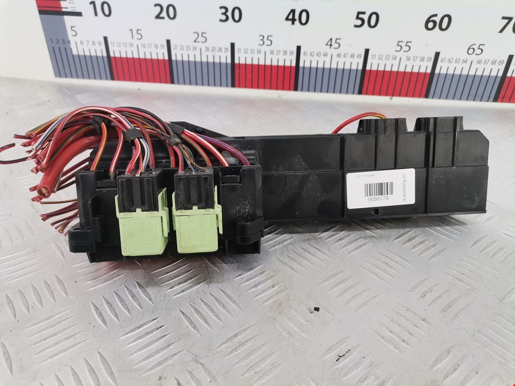 Датчик уровня в бачок омывателя BMW 6er E63/E64 2003-2011