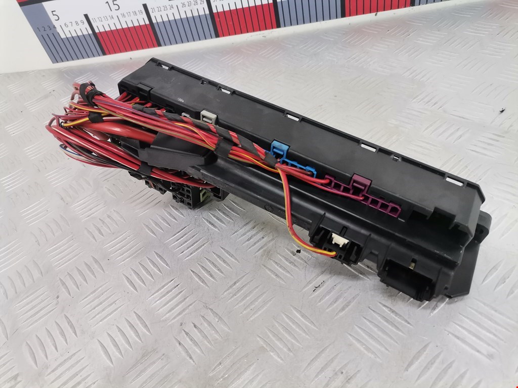 Датчик уровня в бачок омывателя BMW 6er E63/E64 2003-2011