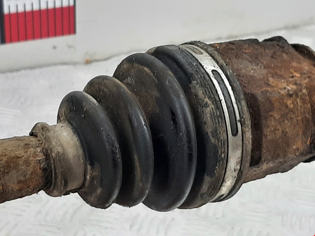 Полуось (привод, приводной вал) задняя левая TOYOTA RAV 4 XA30 2006-2012