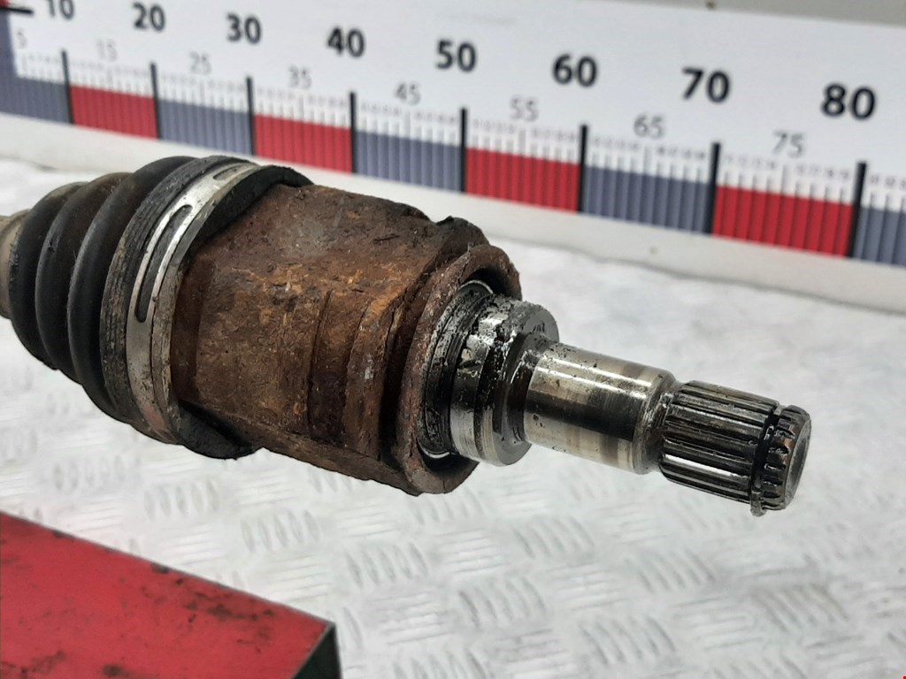 Полуось (привод, приводной вал) задняя левая TOYOTA RAV 4 XA30 2006-2012