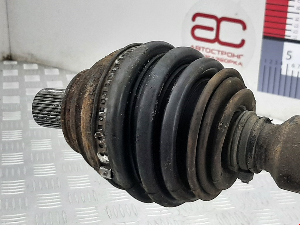 Полуось (привод, приводной вал) передняя правая VOLKSWAGEN Touran 2003-2010