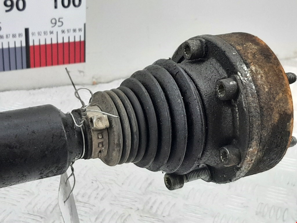 Полуось (привод, приводной вал) передняя правая VOLKSWAGEN Touran 2003-2010