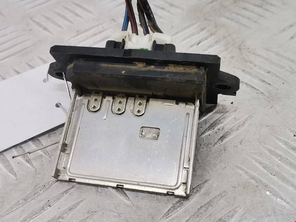 Резистор отопителя (сопротивление печки) MITSUBISHI L200 KB 2006-2015