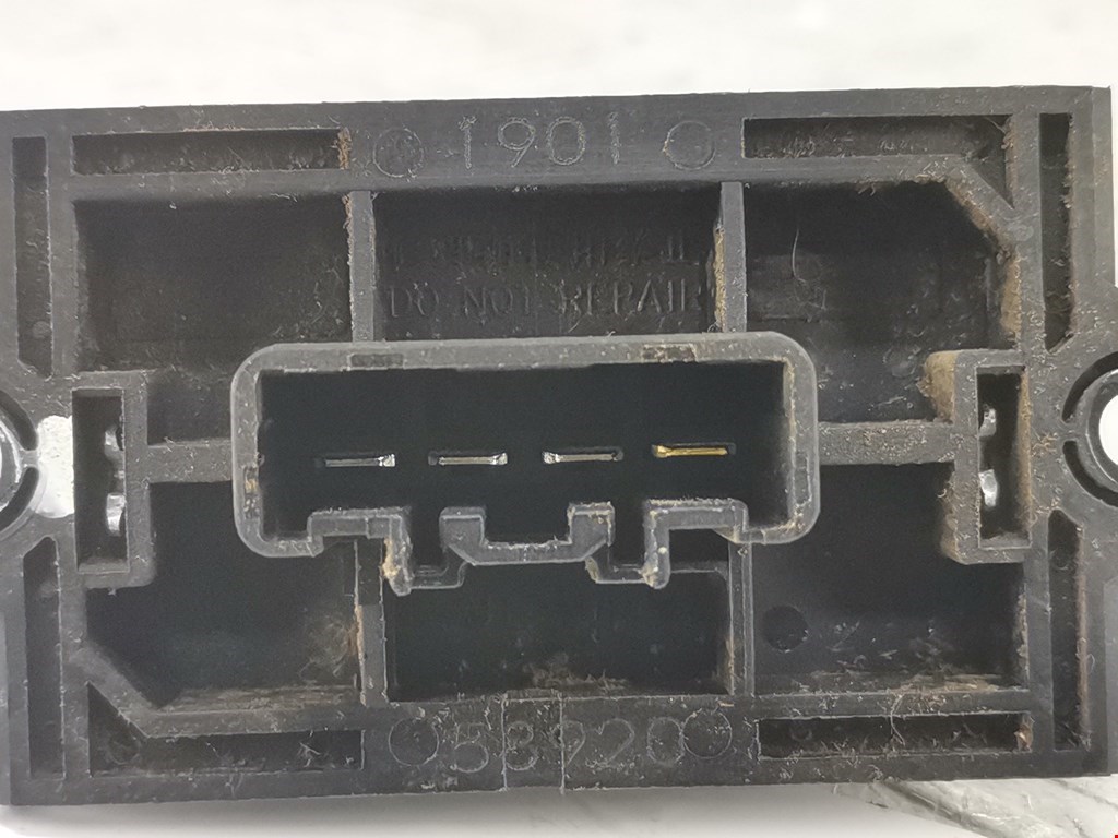 Резистор отопителя (сопротивление печки) MITSUBISHI L200 KB 2006-2015