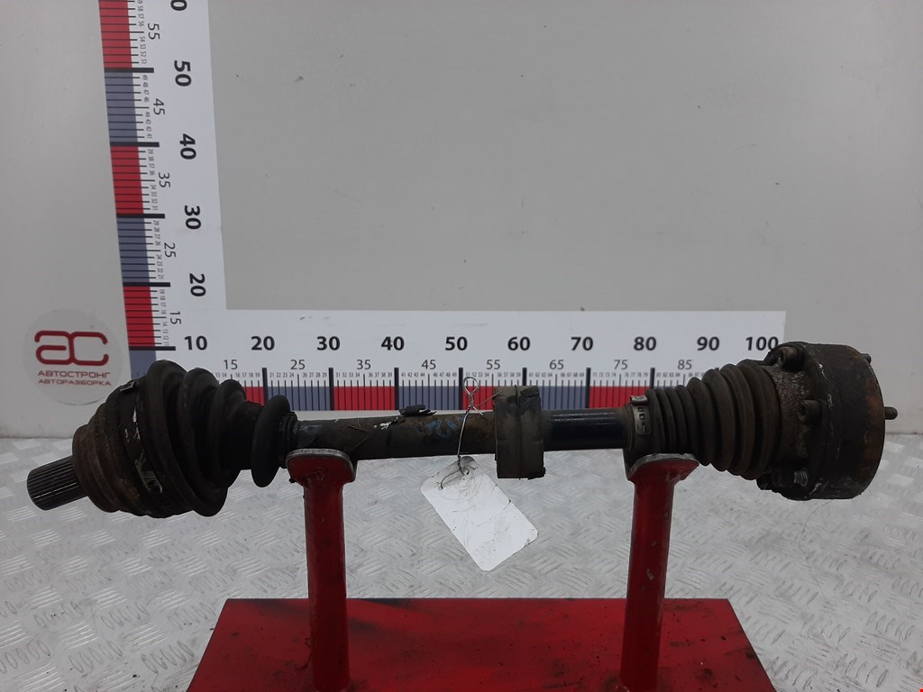 Полуось передняя левая (приводной вал шрус) Volkswagen Passat 6 (2005-2010)