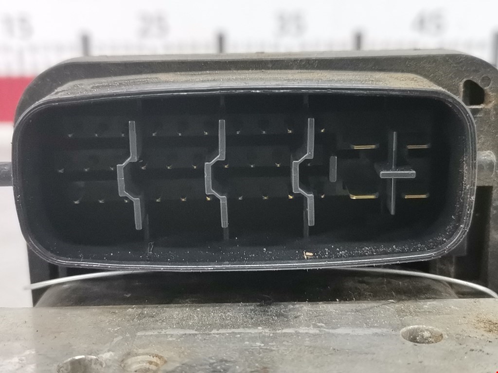 Блок ABS (насос) MITSUBISHI L200 KB 2006-2015