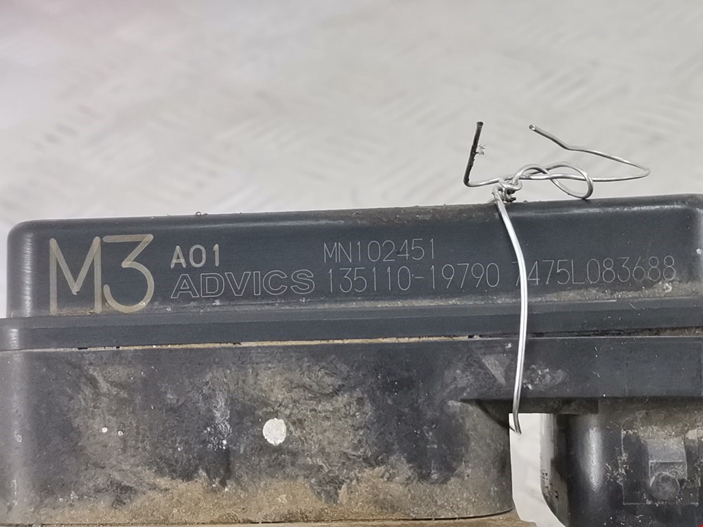 Блок ABS (насос) MITSUBISHI L200 KB 2006-2015