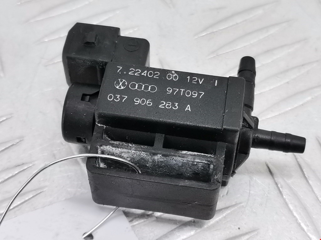 Клапан воздушного фильтра Volkswagen Golf 3 (1991-1999)