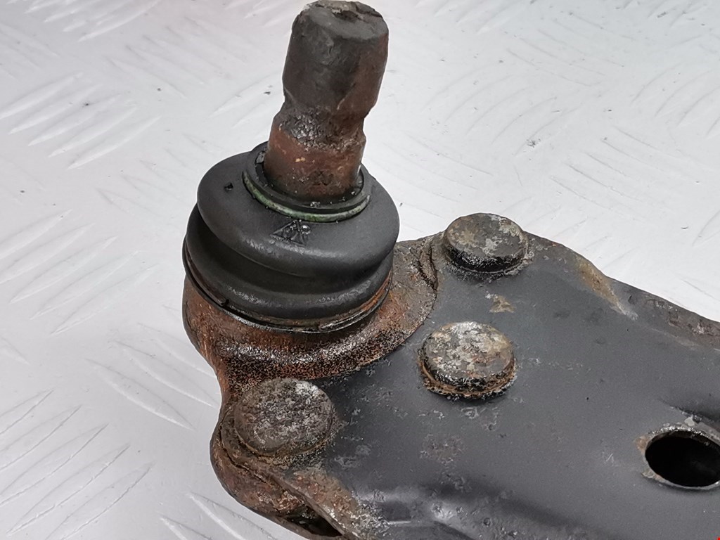 Рычаг передний правый OPEL Astra G 1998-2005