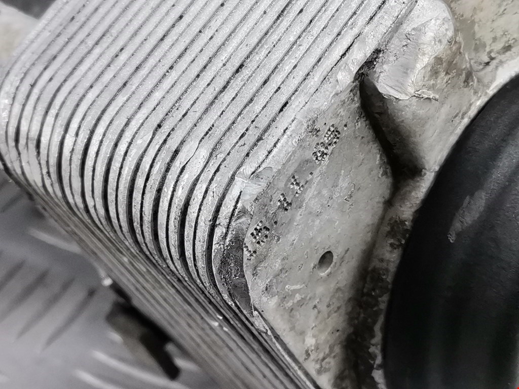 Корпус масляного фильтра VOLKSWAGEN Touran 2003-2010