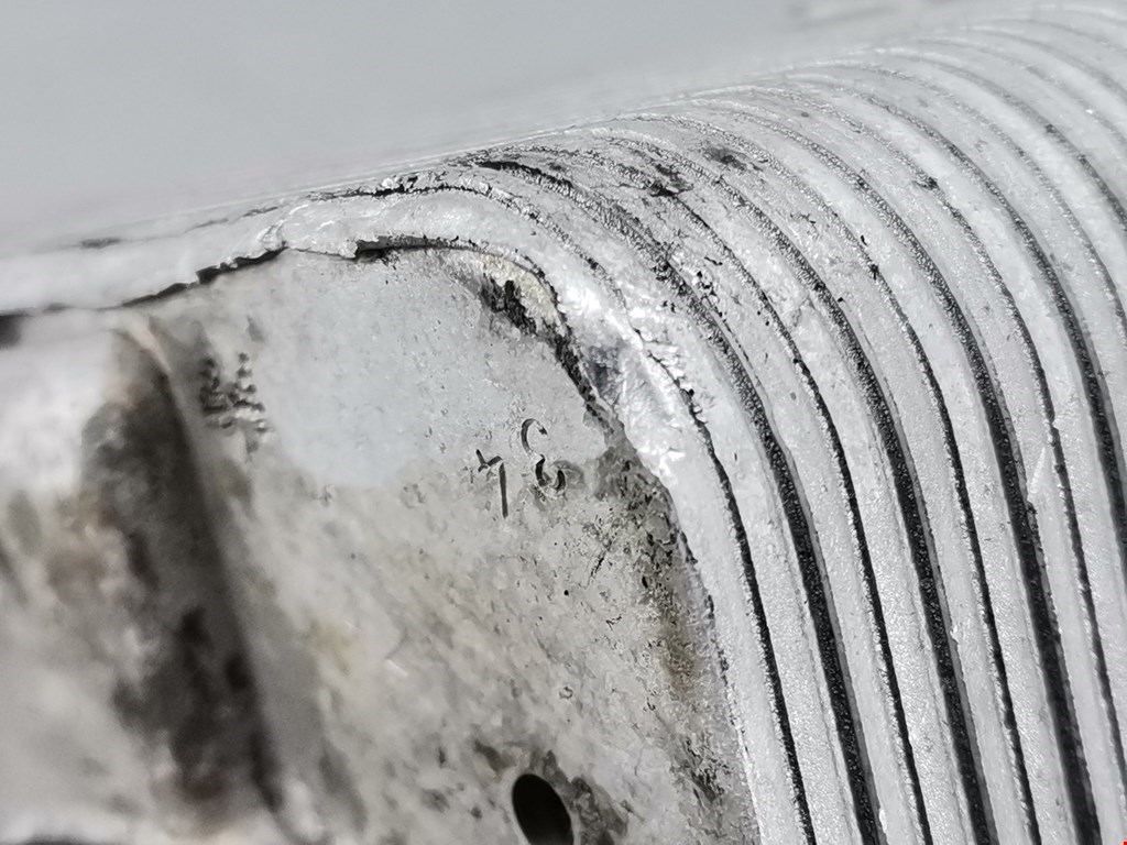 Корпус масляного фильтра VOLKSWAGEN Touran 2003-2010