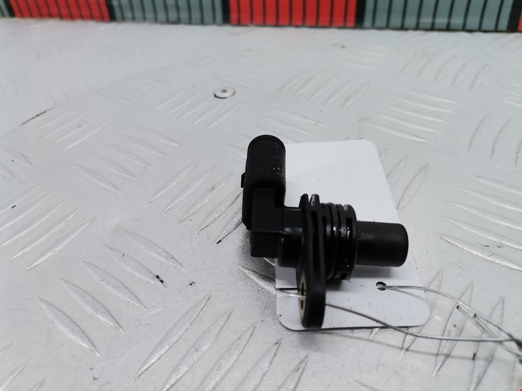 Датчик положения распредвала VOLKSWAGEN Golf IV 1997-2003