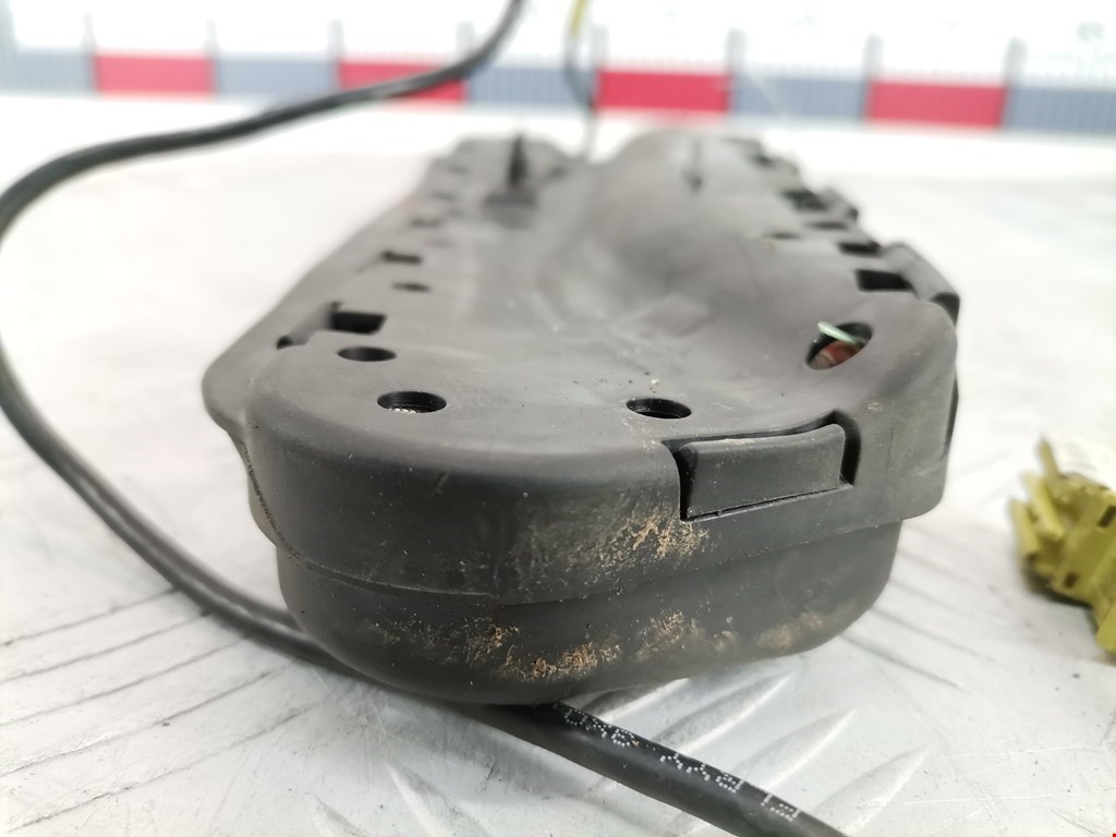 Подушка безопасности боковая (в сиденье) VOLKSWAGEN Passat B6 2005-2011