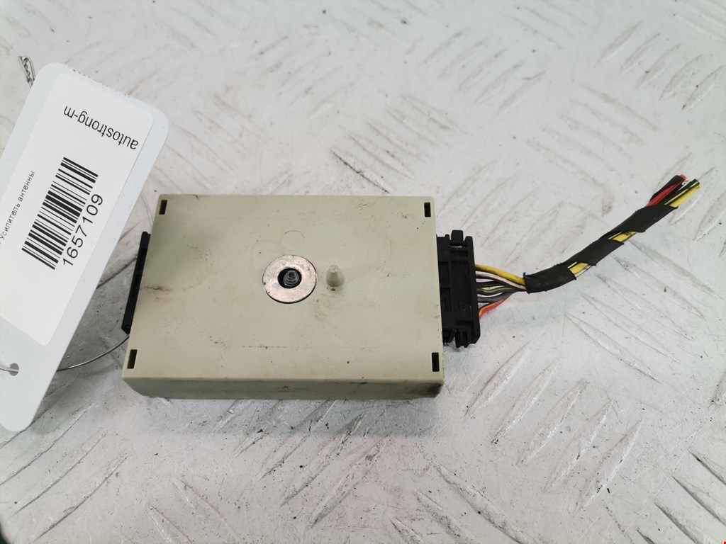 Усилитель антенны BMW 6er E63/E64 2003-2011