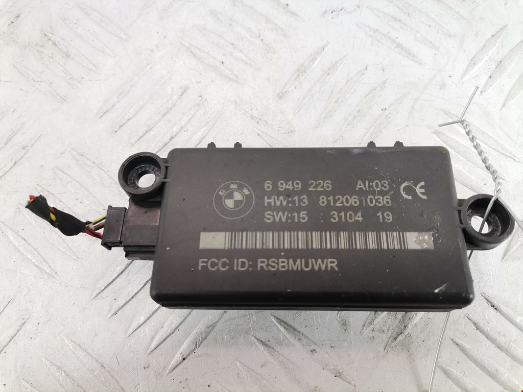 Усилитель антенны BMW 6er E63/E64 2003-2011