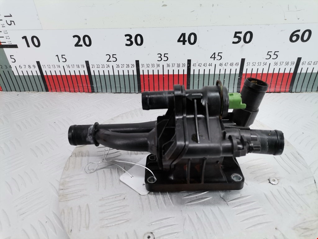 Корпус термостата Ford Focus 2 (2004-2011)