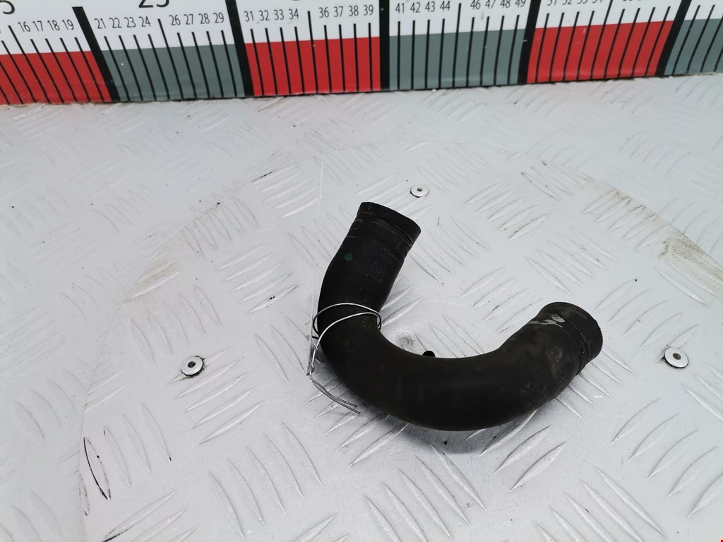 Патрубок FORD Focus II 2005-2011