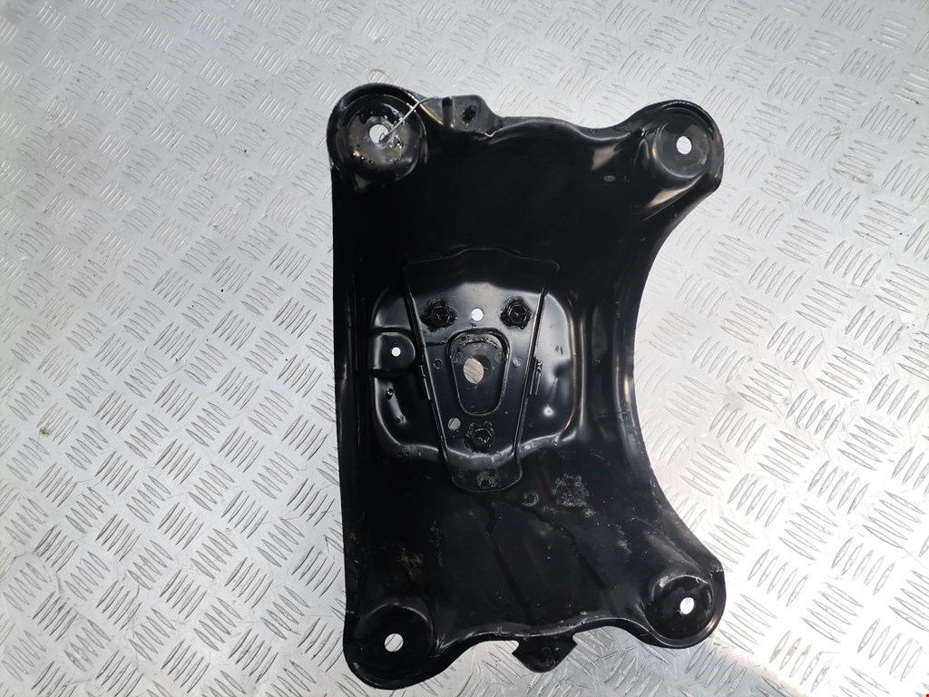 Кронштейн крепления запасного колеса TOYOTA RAV 4 XA30 2006-2012