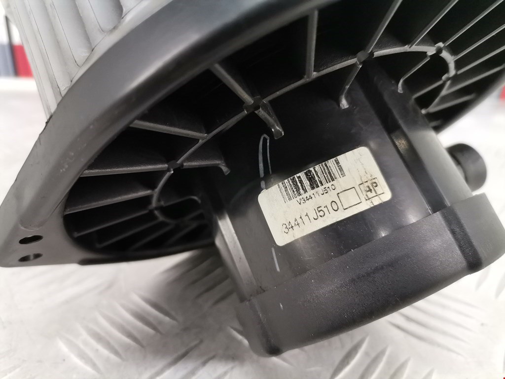 Моторчик (мотор) отопителя салона MITSUBISHI L200 KB 2006-2015