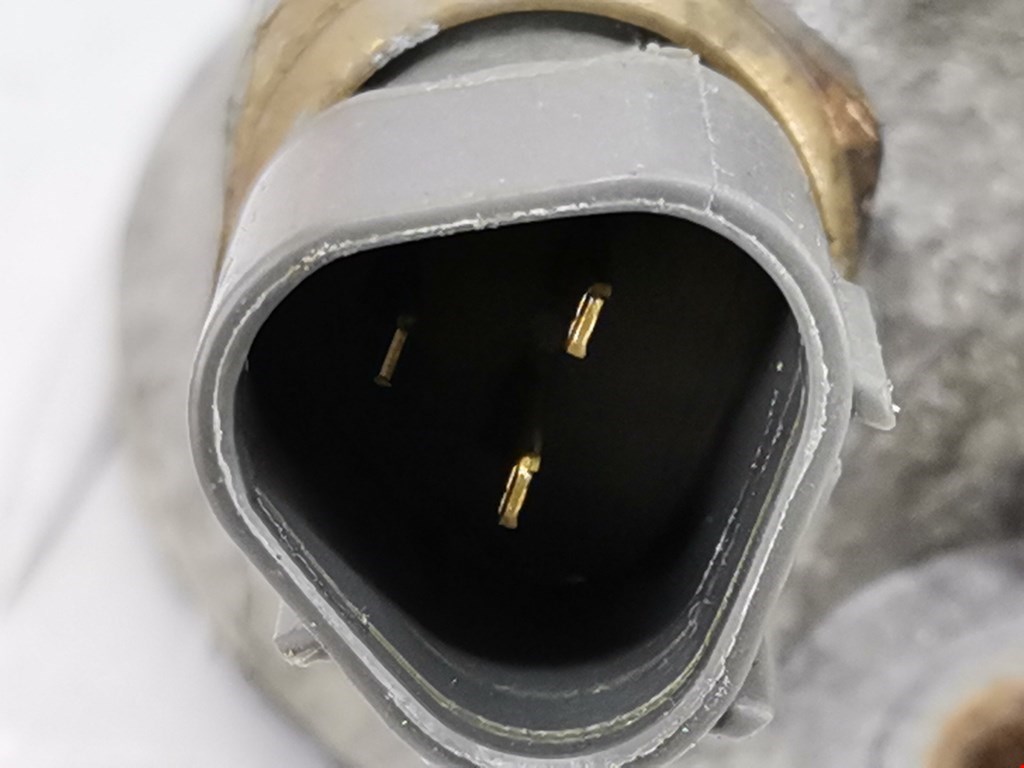 Тройник системы охлаждения MAZDA MX 5 NB 1998-2005