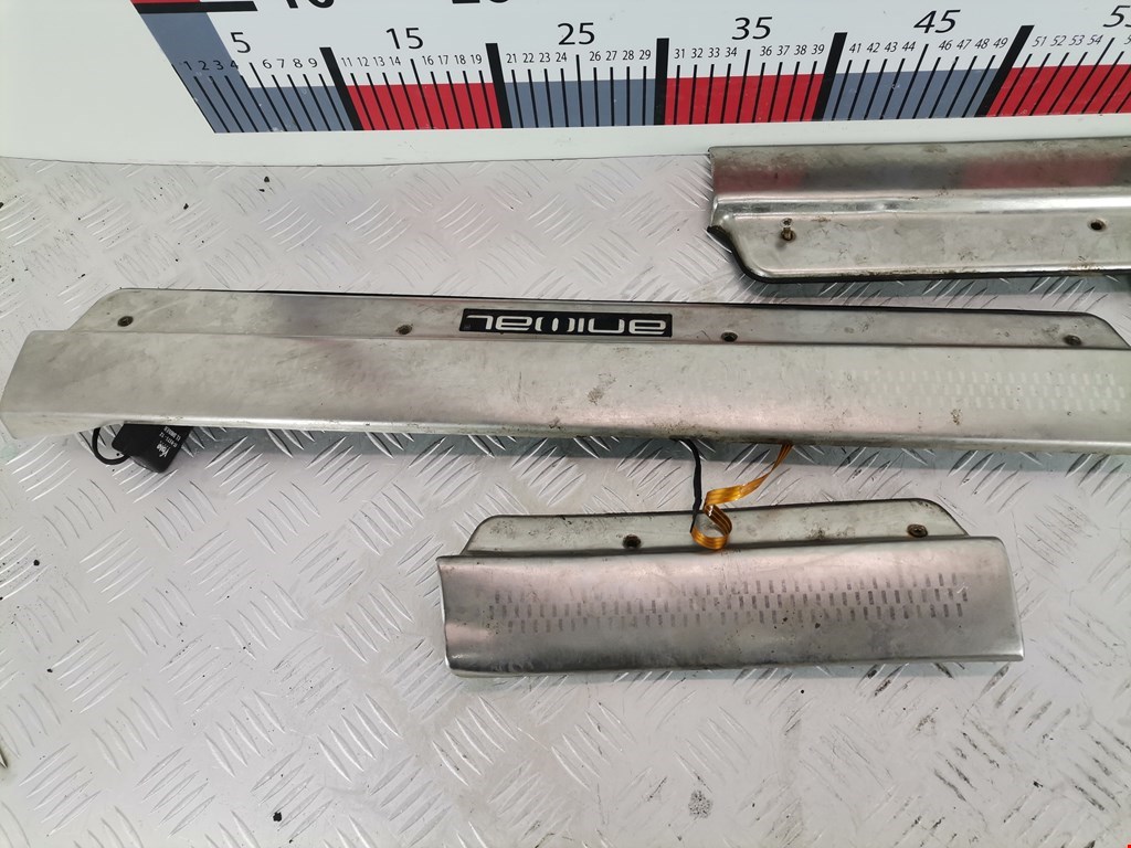 Накладка порога (внутренняя) MITSUBISHI L200 KB 2006-2015