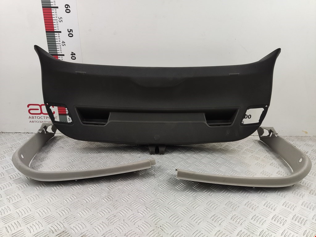 Обшивка крышки багажника OPEL Astra J 2009-2017