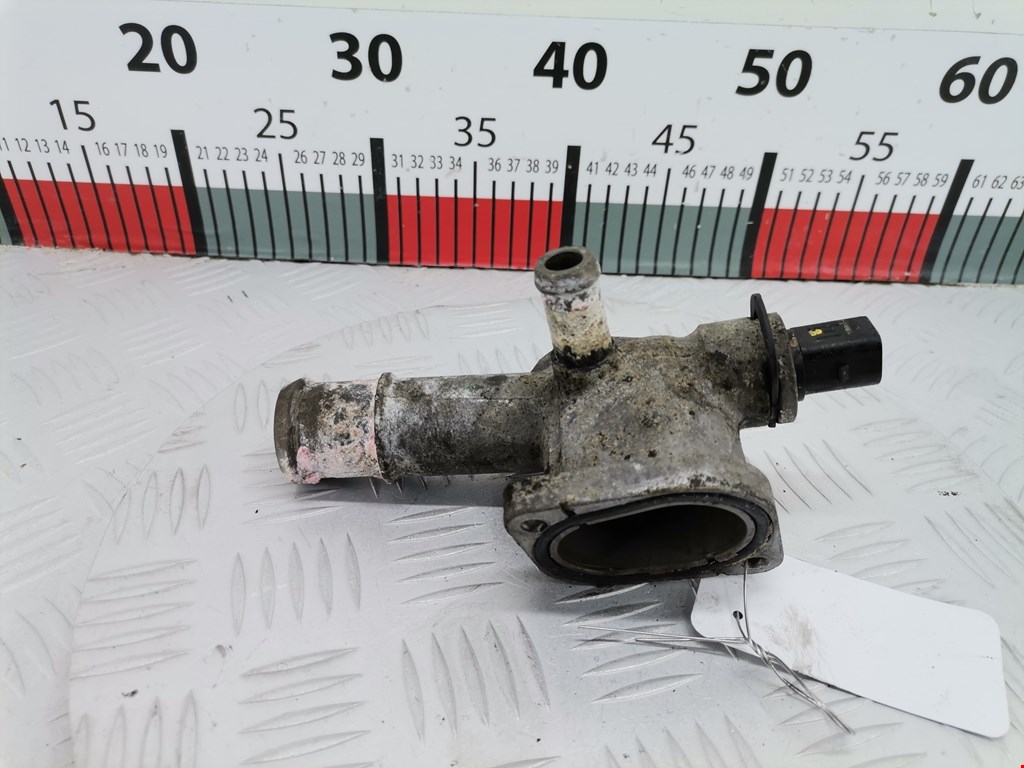 Тройник системы охлаждения VOLKSWAGEN Caddy II 1995-2004