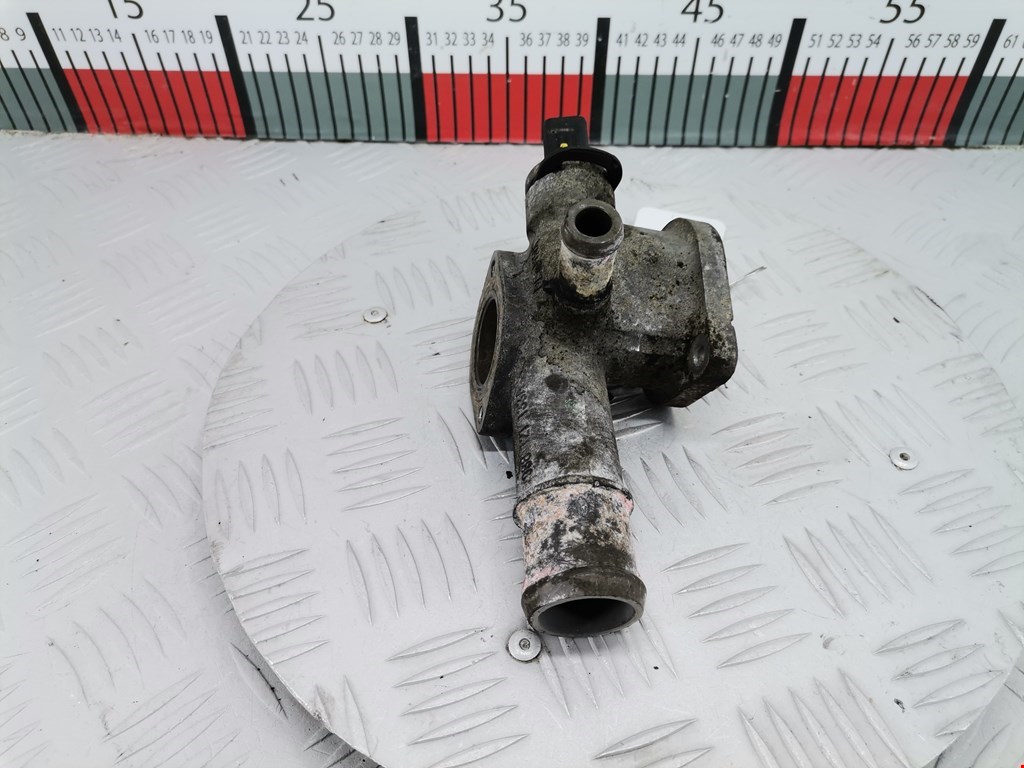 Тройник системы охлаждения VOLKSWAGEN Caddy II 1995-2004