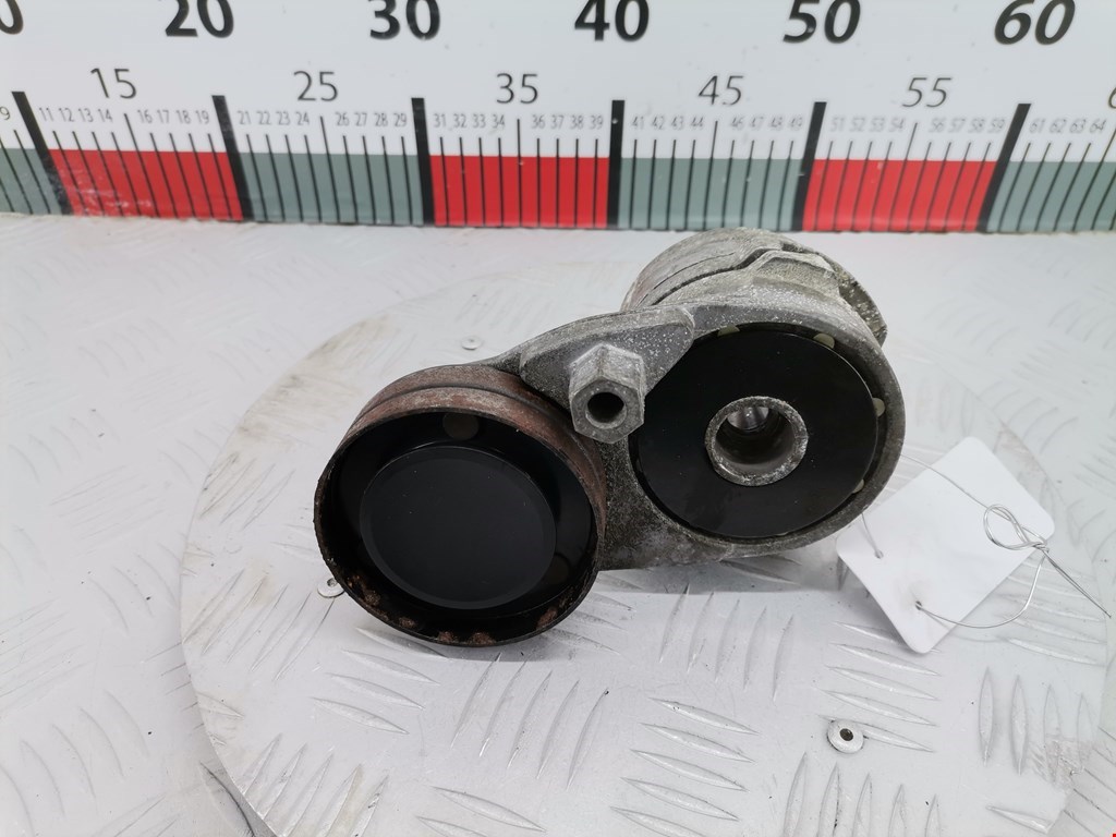 Натяжитель ремня генератора (приводного поликлинового ремня Audi A6 C5 (1997-2005)