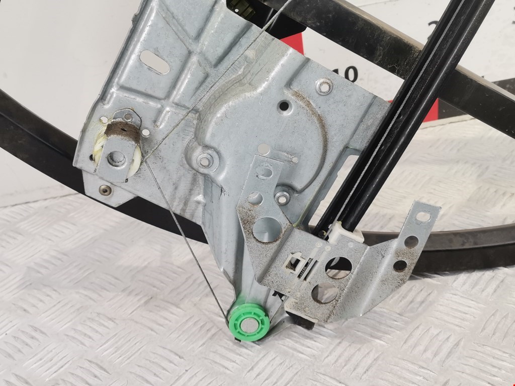 Стеклоподъемник задний левый AUDI A4 B5 1995-2001