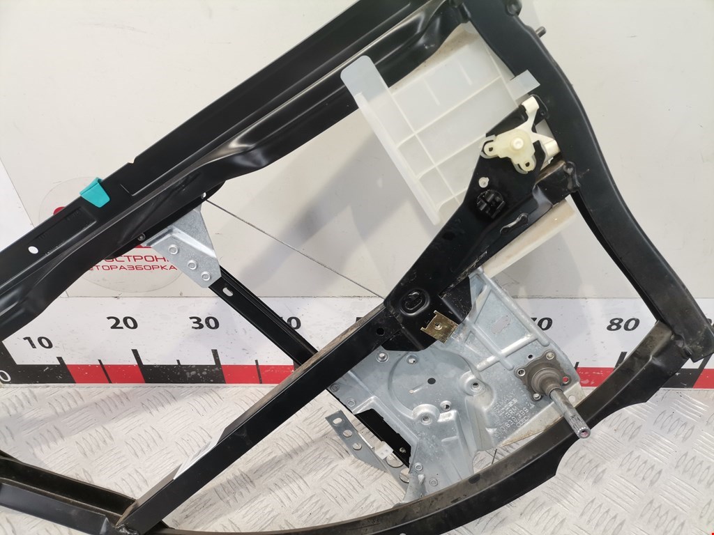 Стеклоподъемник задний левый AUDI A4 B5 1995-2001