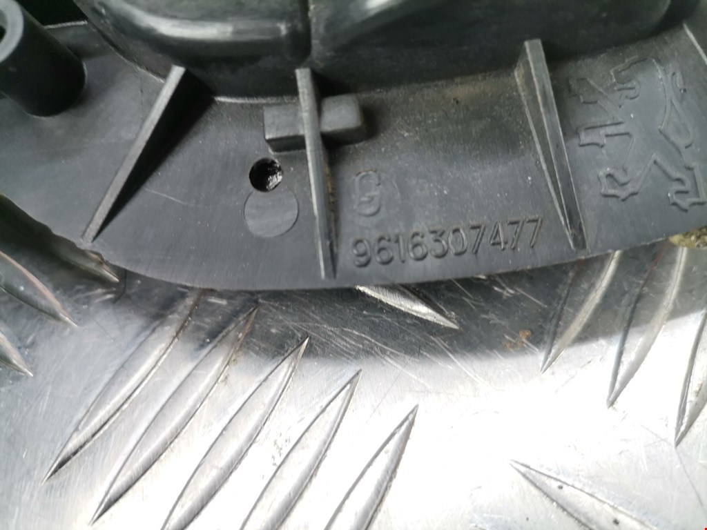 Ручка дверная задняя внутренняя правая PEUGEOT 406 1995-1999