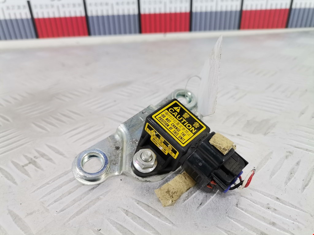 Датчик AIR BAG (подушек безопасности) TOYOTA Land Cruiser Prado 120 2002-2009