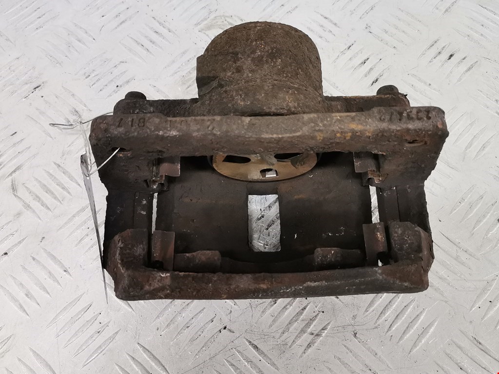 Суппорт передний правый HONDA Accord VI 1998-2002