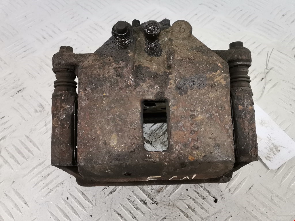 Суппорт передний правый HONDA Accord VI 1998-2002