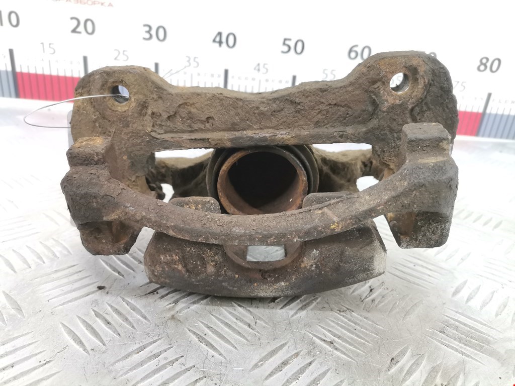 Суппорт передний левый MITSUBISHI L200 KB 2006-2015