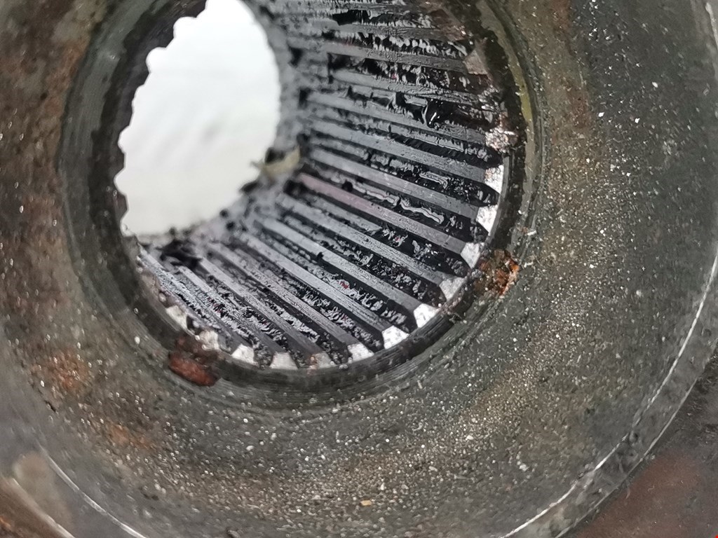 Ступица передняя левая TOYOTA RAV 4 XA30 2006-2012