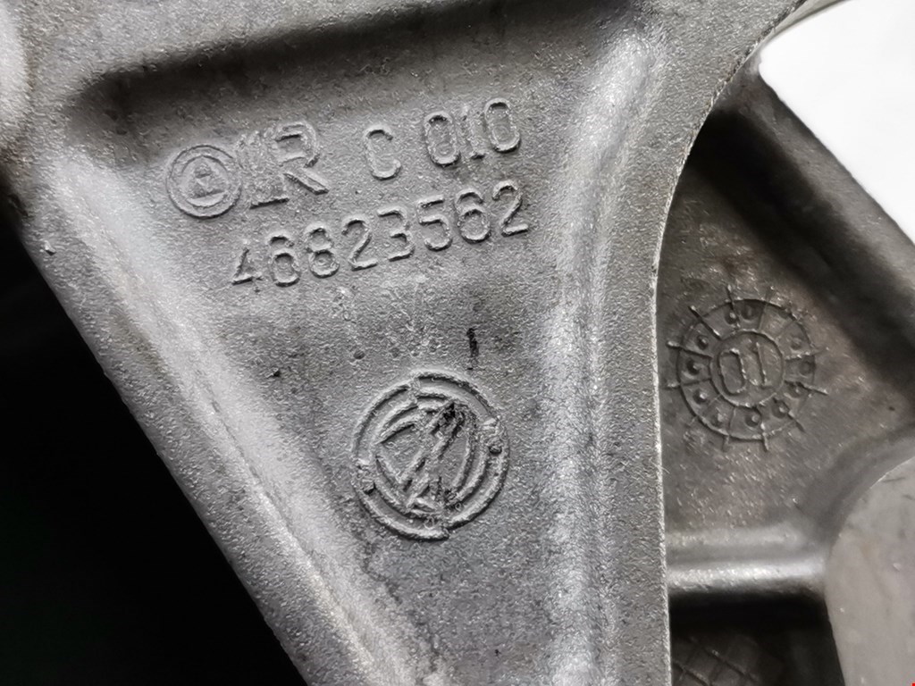 Кронштейн ТНВД ALFA ROMEO 156 1997-2007