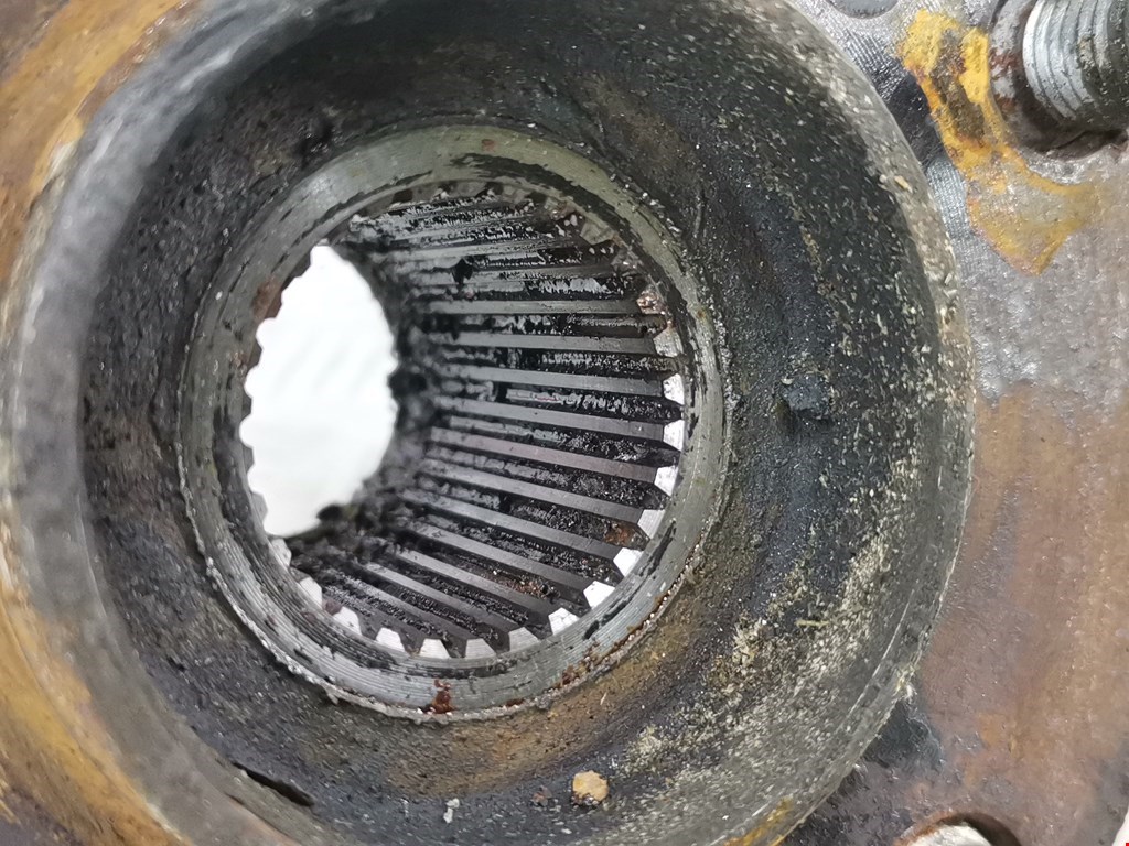 Ступица передняя правая TOYOTA RAV 4 XA30 2006-2012