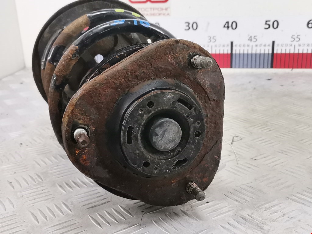 Амортизатор передний левый TOYOTA RAV 4 XA30 2006-2012