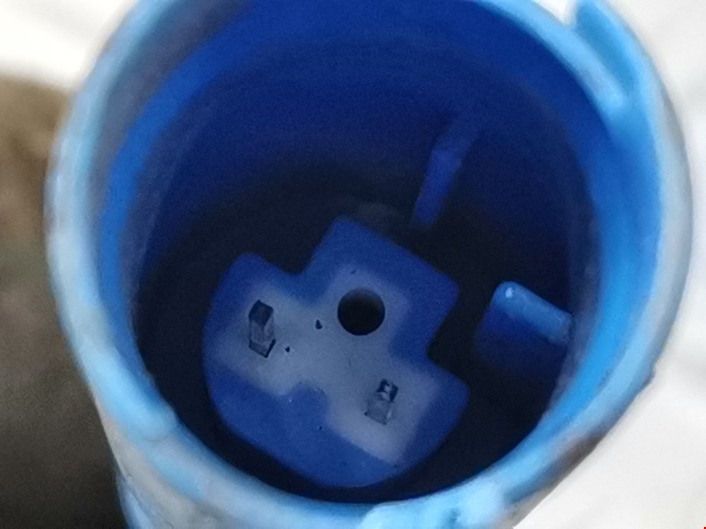 Ступица передняя левая LAND ROVER Range Rover 2002-2012